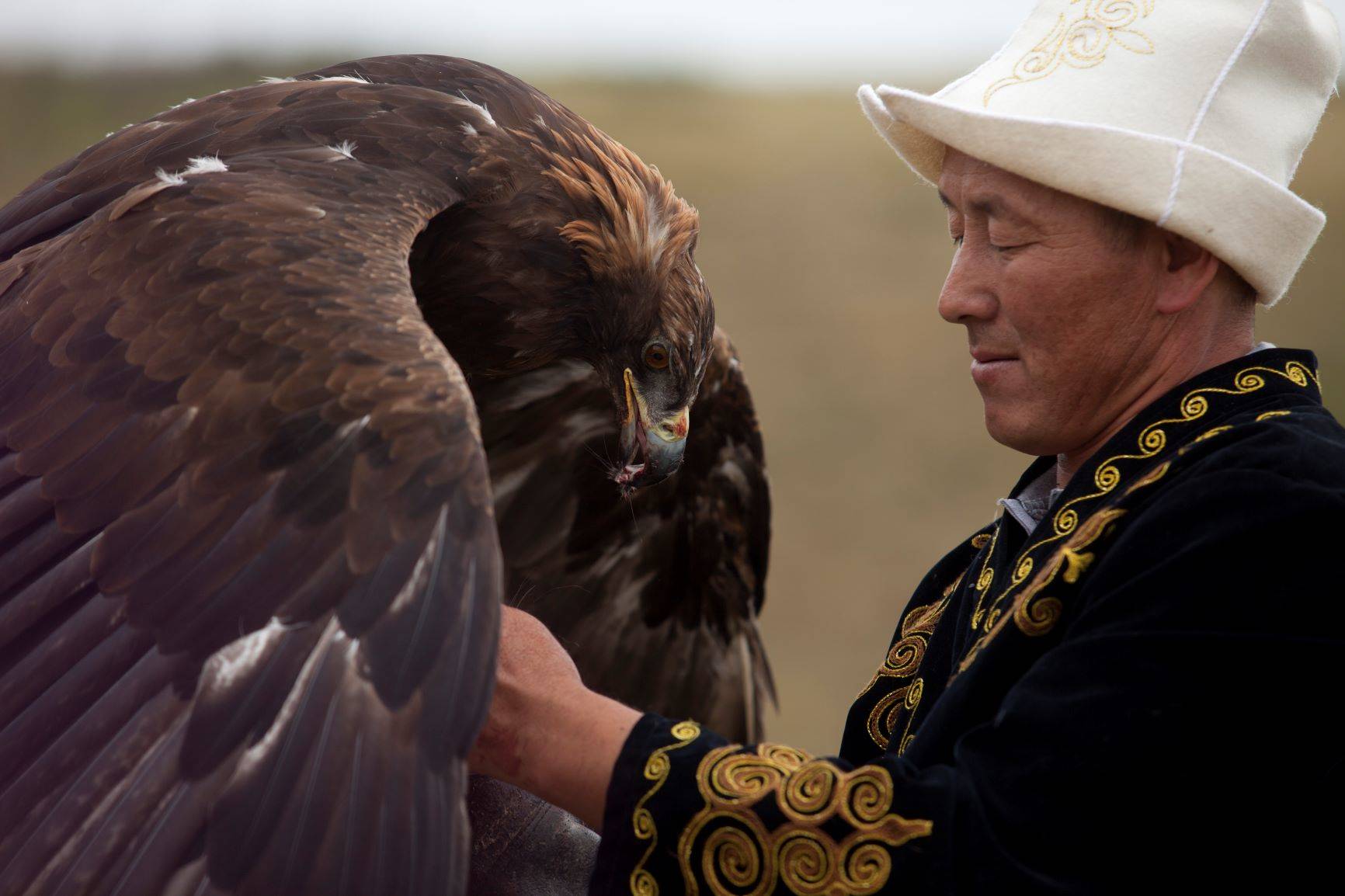 קירגיזסטן – אלי אטיאס קירגיזסטן - אלי אטיאס
