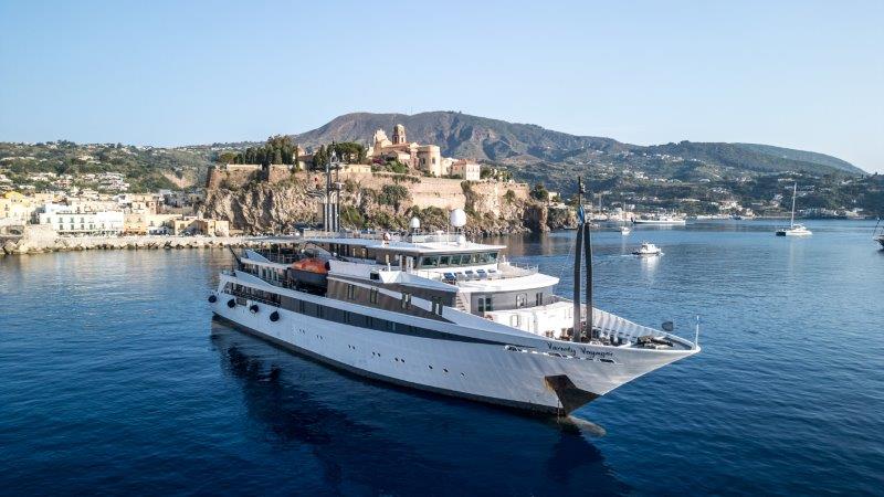 שייט קסום בדרום איטליה "לה דולצ'ה ויטה", החיים הטובים מנאפולי דרך סיציליה למלטה